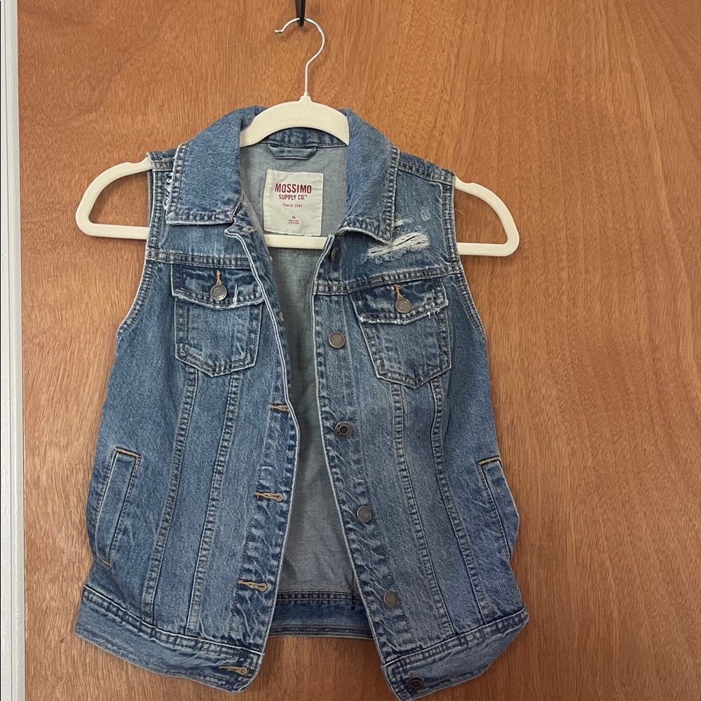 Target Mossimo Supply Co. Denim Jean Vest new without tags